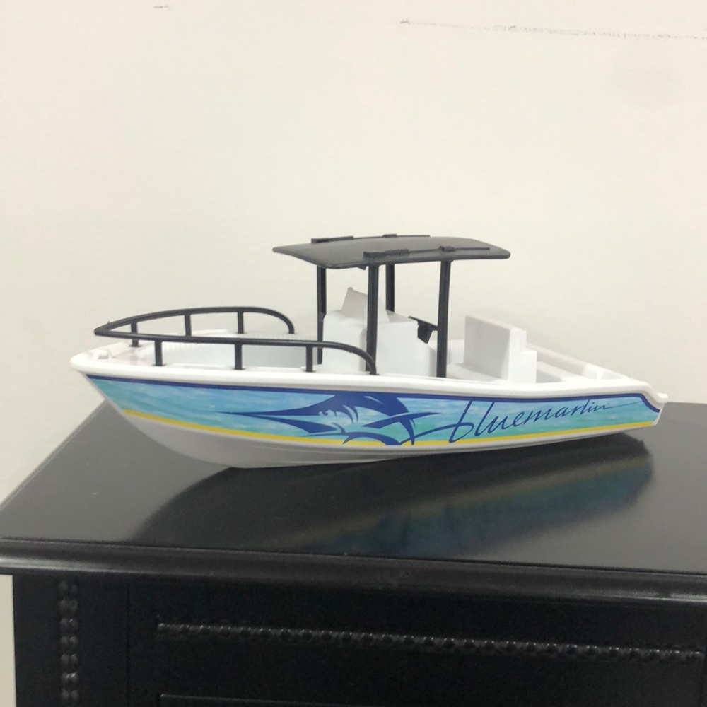 toy boat